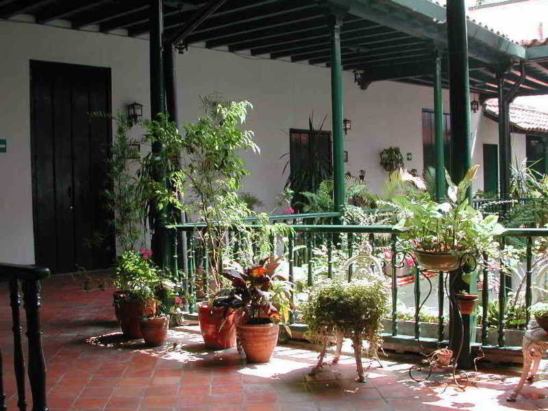 Hostal Valencia Hotel Havana Exterior photo